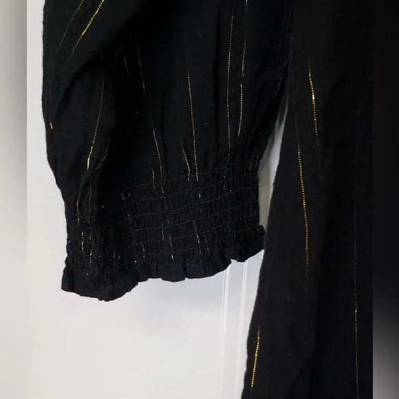 Crown & Ivy Black Blouse with Gold Shimmer Subtle Stripes Size Medium - Picture 4 of 7